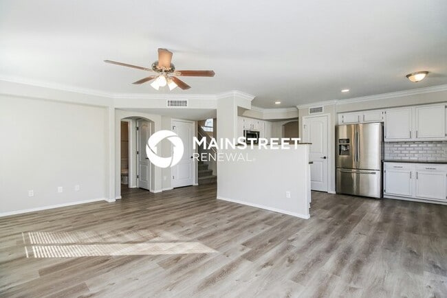 Building Photo - 3 Bedroom Pet-Friendly Home in GILBERT, AZ...