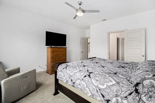 Building Photo - 1823 William Scott St