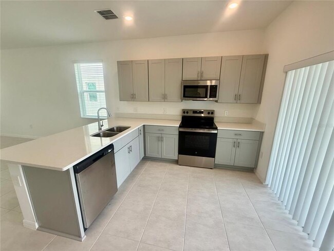 Building Photo - 3161 Skyline Lp
