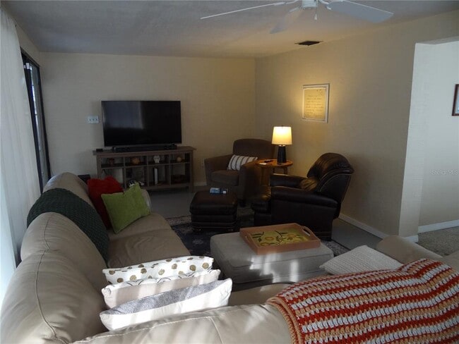 Building Photo - 3000 28th Ave N