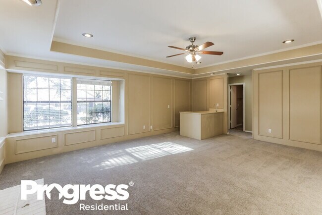 Building Photo - 5321 Greenbrook Dr