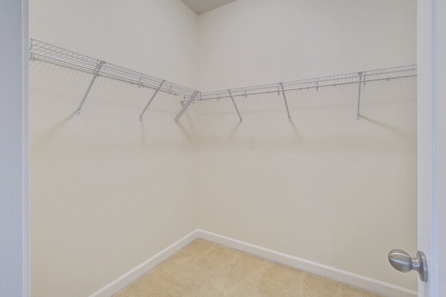 Building Photo - 156 Red Leaf Blvd