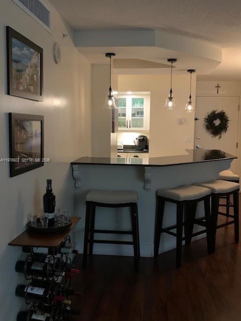 Building Photo - 6917 Collins Ave