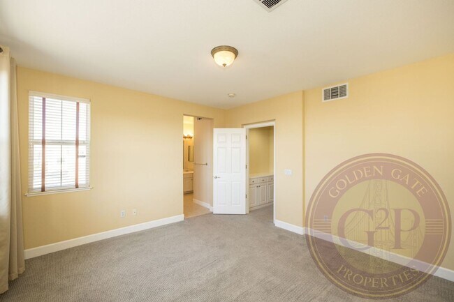 Building Photo - Sunset - 3 BR, 3.5 BA Townhouse 2,225 Sq. Ft. - 3D Virtual Tour, 2 Car Garage