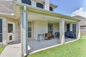 Building Photo - 1621 N Yellowstone Dr
