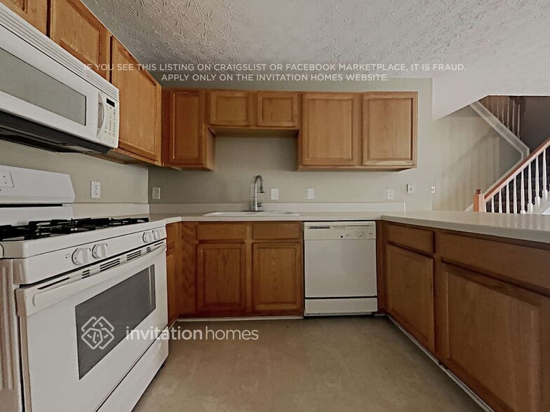 Building Photo - 6160 Mountain Top Pl