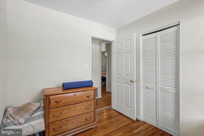 Building Photo - 1828 Olmstead Dr