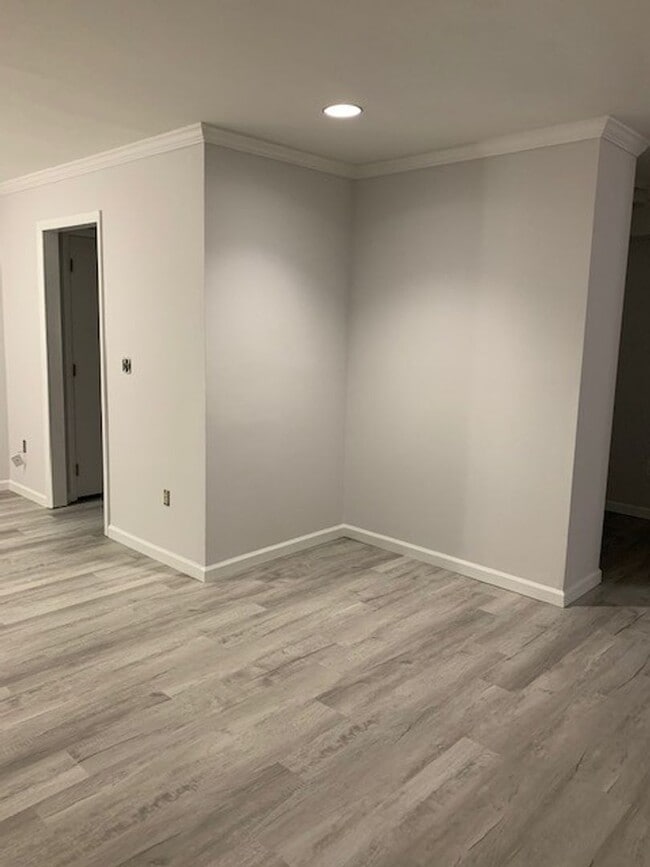 Building Photo - 2 Bed 2 Bath in Fox Fire
