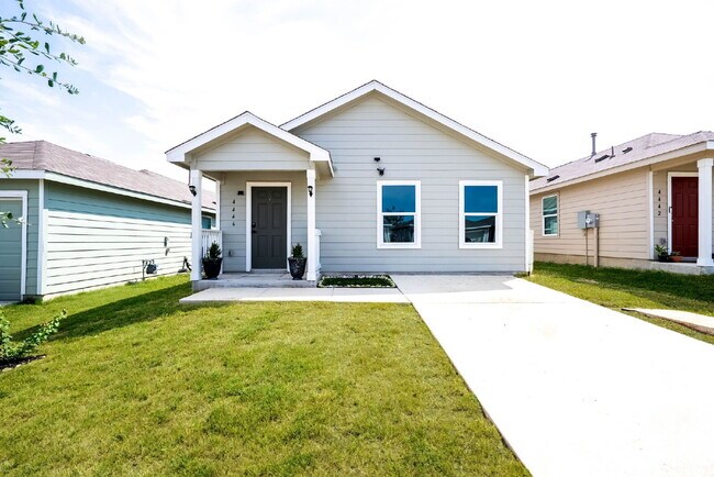 Building Photo - 3 Bedroom Single-Story Home for Rent with ...