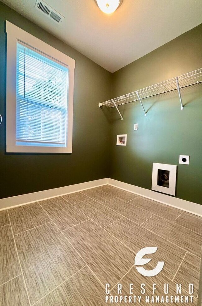 Building Photo - 4 Bedroom Close to FT. Bragg will have you saving big with Solar Panels