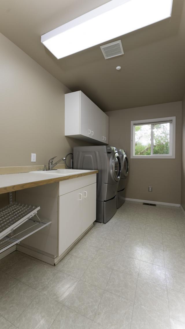 Building Photo - 4 bedroom in Issaquah WA 98027