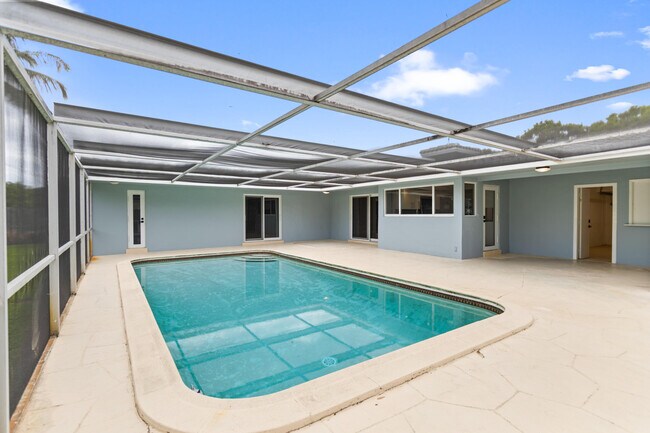 Building Photo - 5281 SW 4th Ct