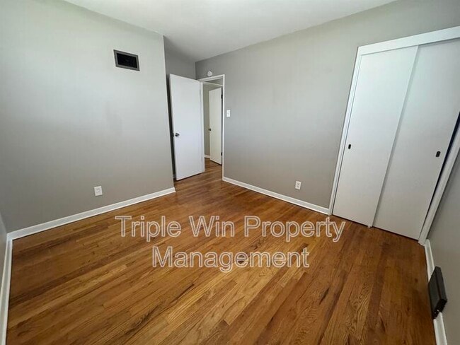 Building Photo - 3980 Neosho St
