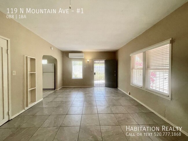 Building Photo - Pre-Lease! Spacious Studio University Area...