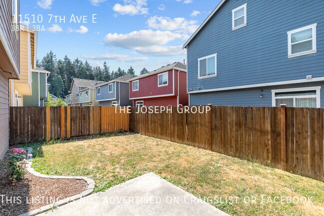 Building Photo - Beautiful 3 bed /3.5ba in Tacoma!