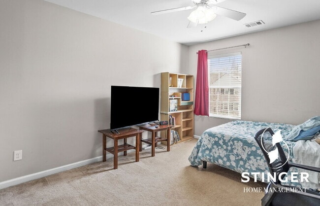 Building Photo - 12 Tugaloo Dr