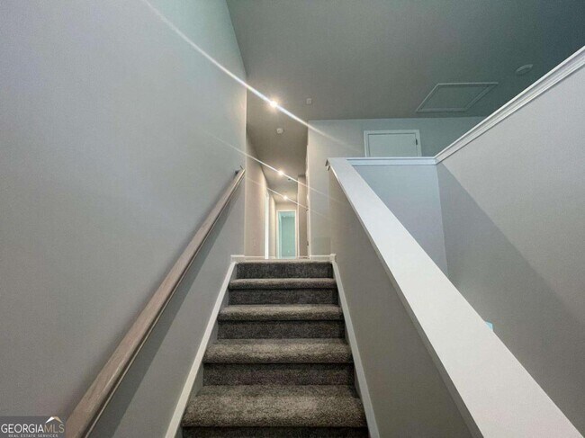 Building Photo - 3156 Morris Hills Dr