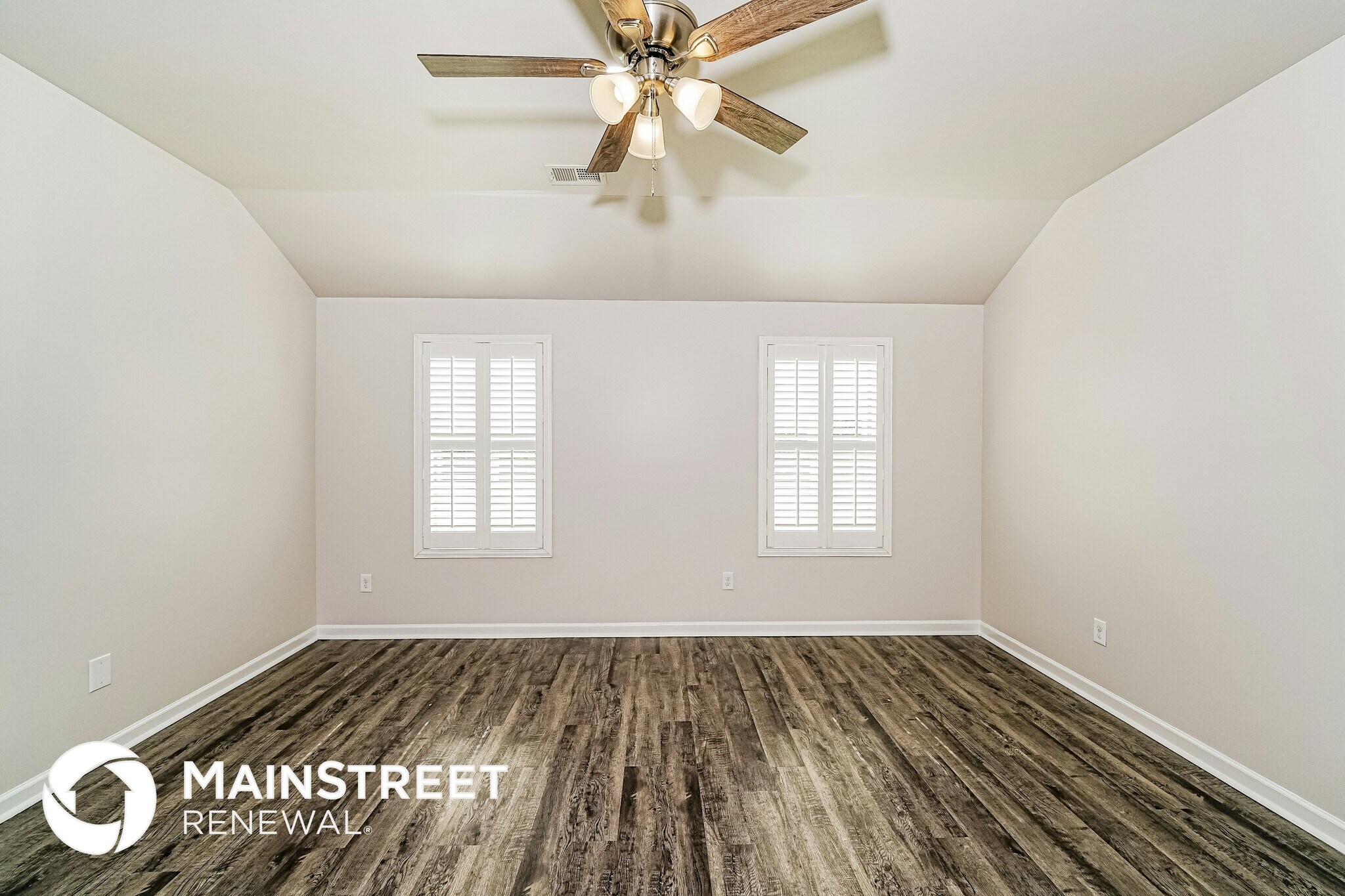 Building Photo - 331 Woodland Trl
