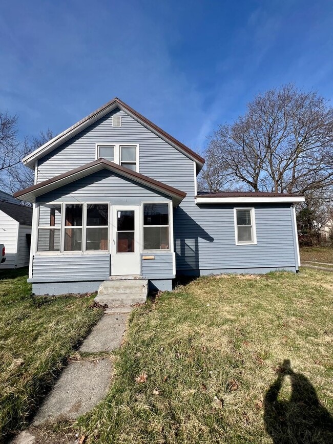 Primary Photo - 4 Bedroom House in New Haven