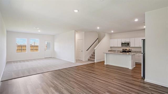 Building Photo - 6076 Mojave Dr