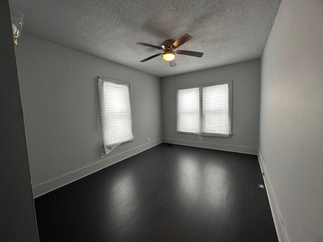 Building Photo - 27 State St