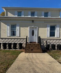 Building Photo - 741 Clocks Blvd