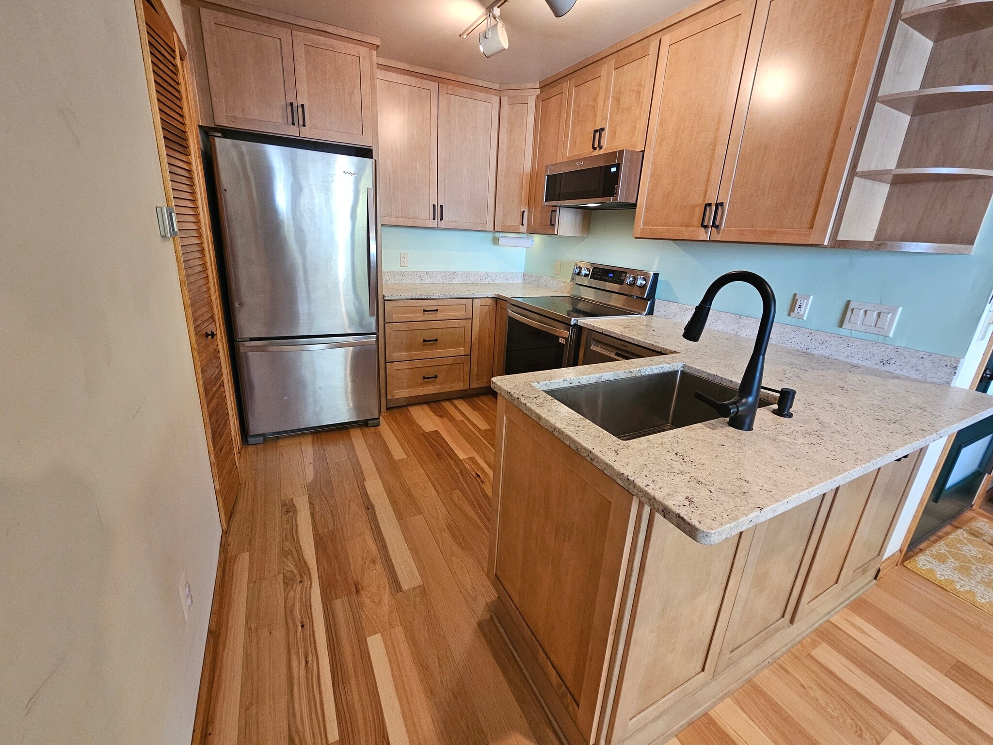 Building Photo - 808 Jones Dr