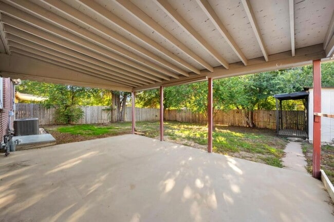 Building Photo - 467 26th Ave