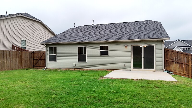 Building Photo - 715 Corley Way