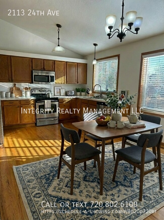 Building Photo - 2113 24th Ave