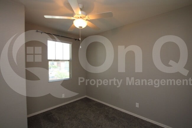 Building Photo - 2171 S Wallrade Ln