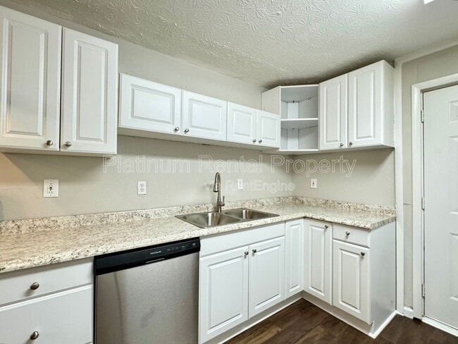 Building Photo - 3835 Mason Dr NW