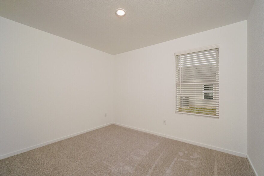Building Photo - 543 Roquefort St