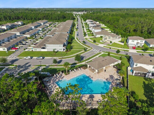 Building Photo - Discover Comfort and Space in this 4-Bed, 2-Bath Orlando Gem!