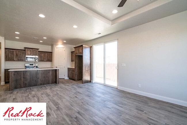 Building Photo - Single-Level Home in Hurricane With an Attached Casita!