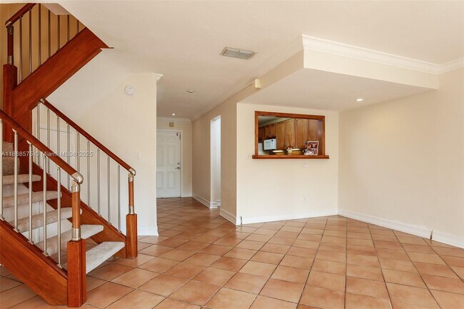 Building Photo - 8650 SW 67th Ave