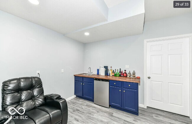 Building Photo - 7843 Tranquility Dr