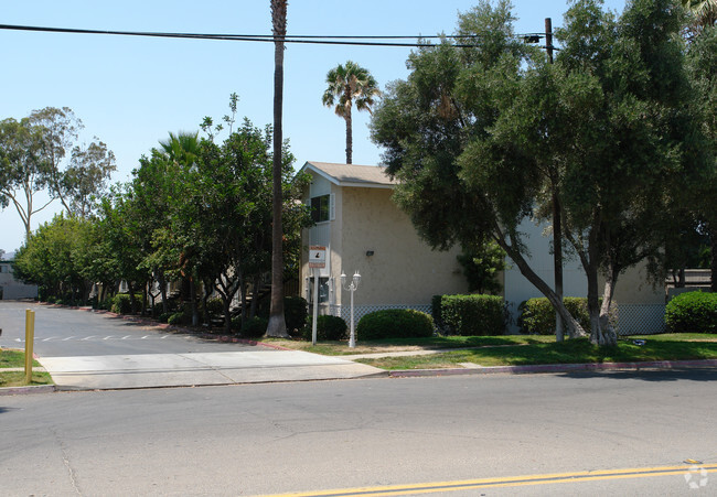 Building Photo - Olive Lane Apartments