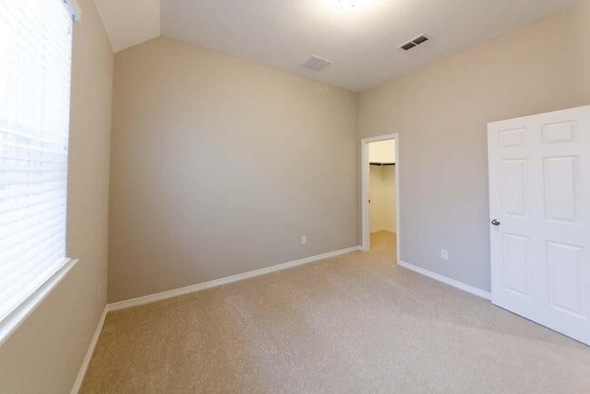 Building Photo - 22138 Grand Mist Dr