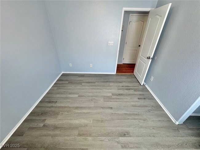 Building Photo - 2276 Chestnut Ranch Ave