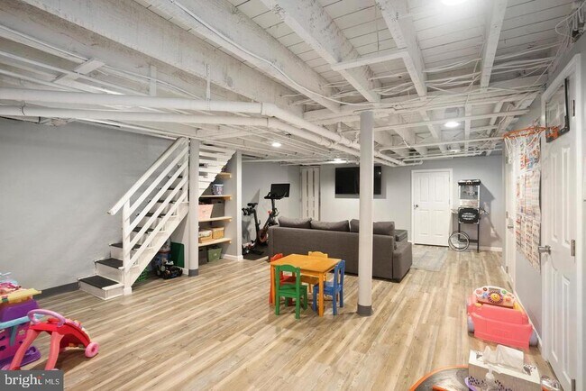 Building Photo - 2929 Oakford Rd