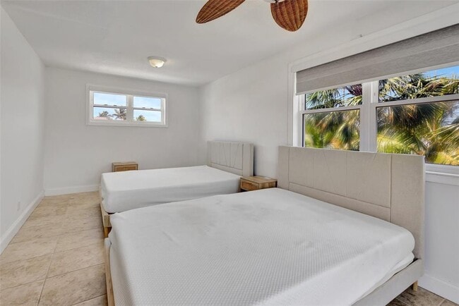 Building Photo - 217 Marina Dr