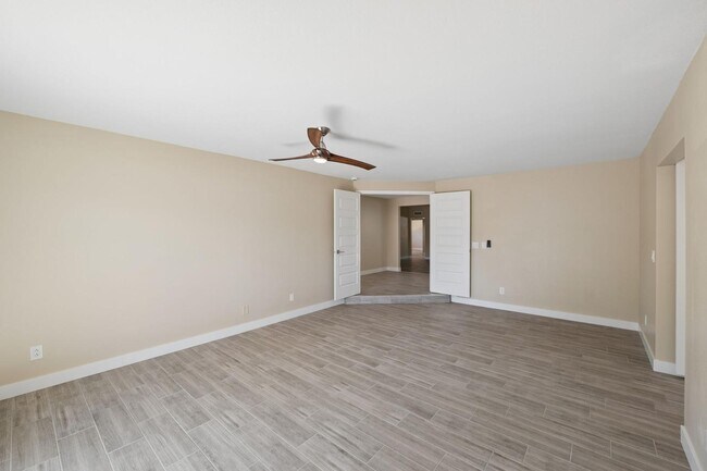 Building Photo - 13222 N 1st Ave