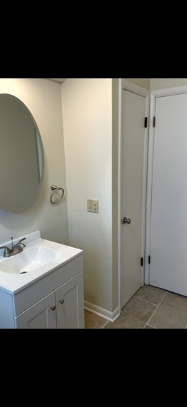 Building Photo - 4401 N 38th St