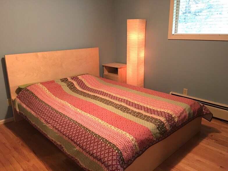 Building Photo - 5915 S Cooper St
