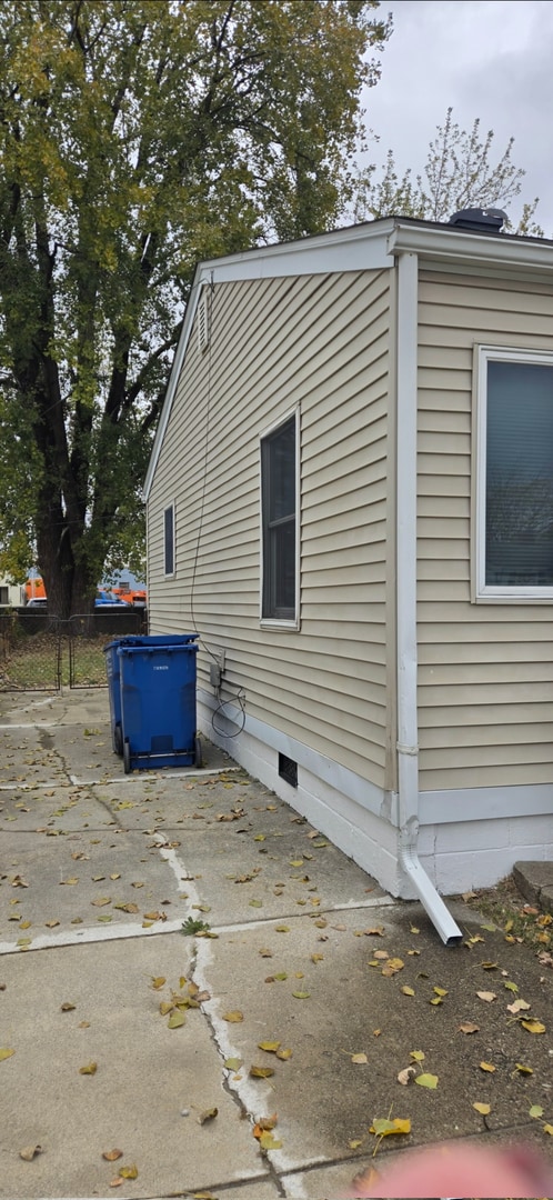 Building Photo - Cute two bedroom Warren ranch
