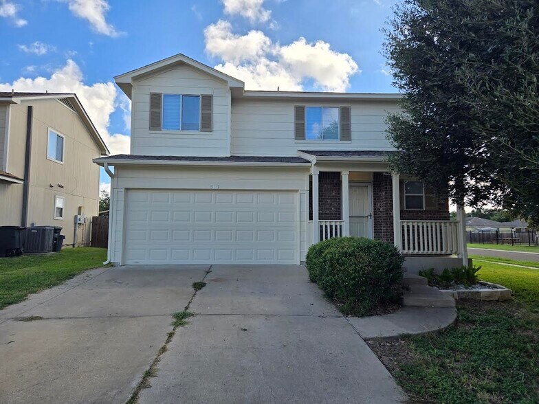 Primary Photo - 15137 Meredith Ln