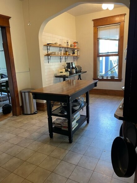 Kitchen - 1032 Portland Ave