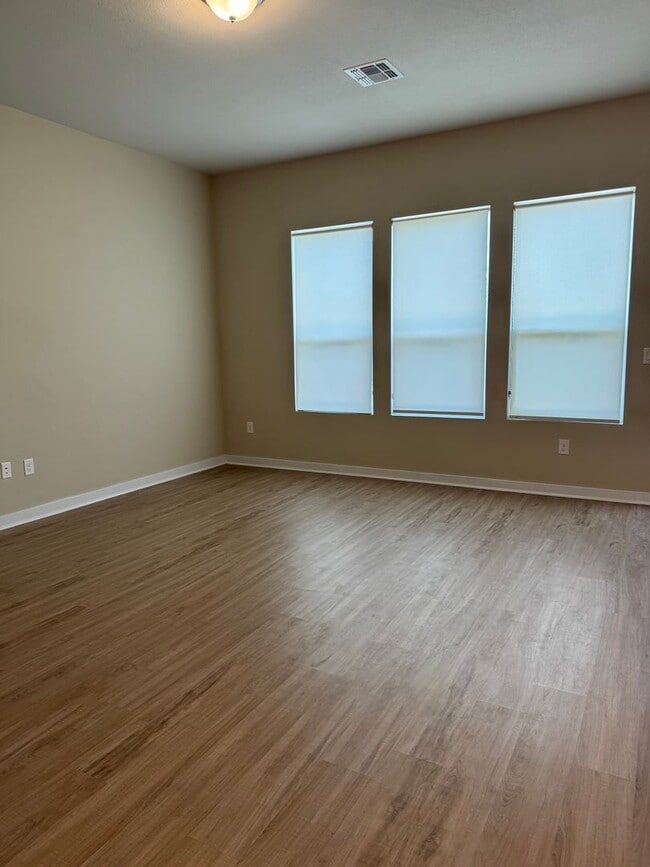 Building Photo - 15009 Casbah Dr