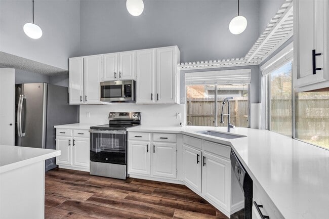 Building Photo - 3407 Pecan Point Dr